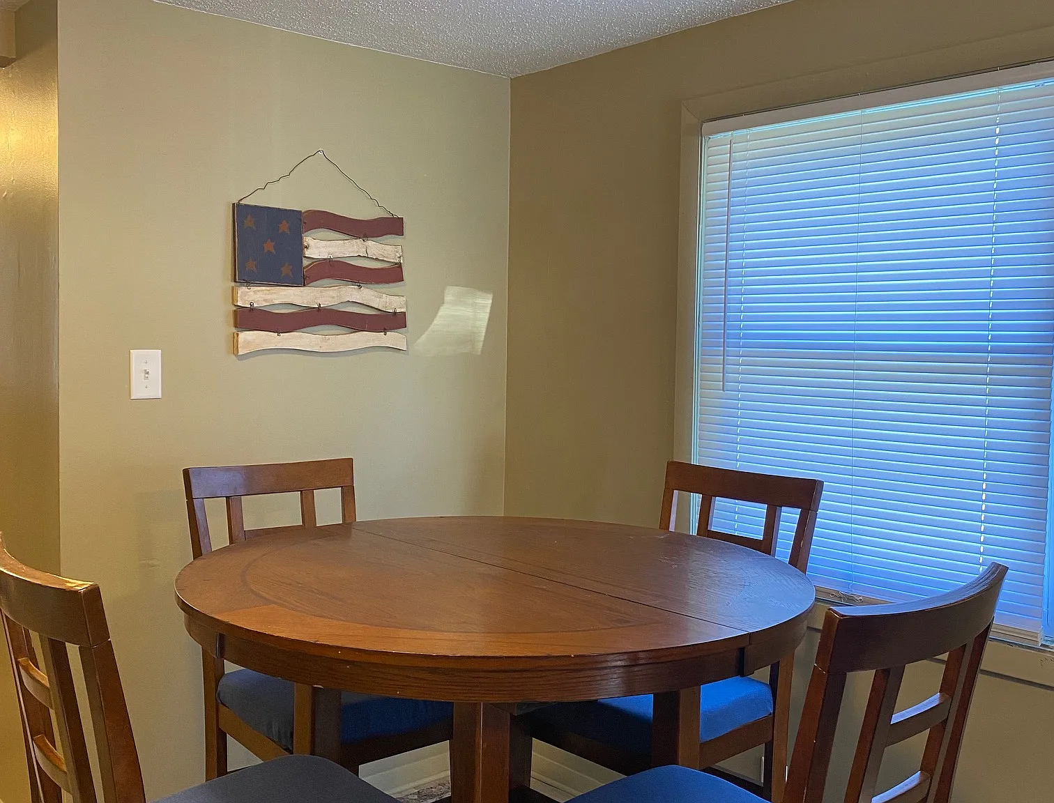 2 bed, 700 sqft, $1,795 — Photo 4