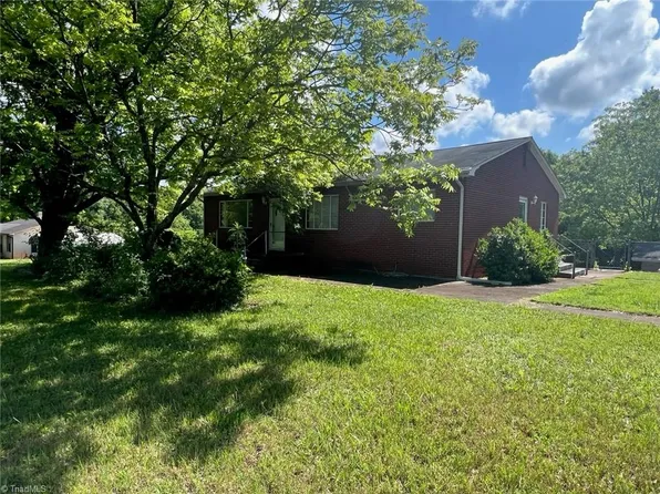 1566 Turnersburg Hwy, Statesville, NC 28625