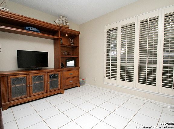 3rd image of 9503 Lantana Dr