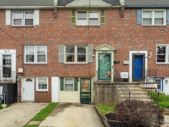 2nd image of 315 Mary St