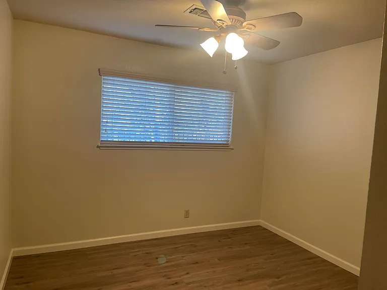 4350 Melody Ln — Photo 18