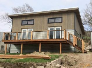 109 S 4th St, Hot Springs, SD 57747