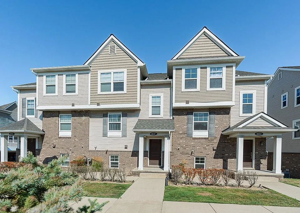 4637 Bradley Cir