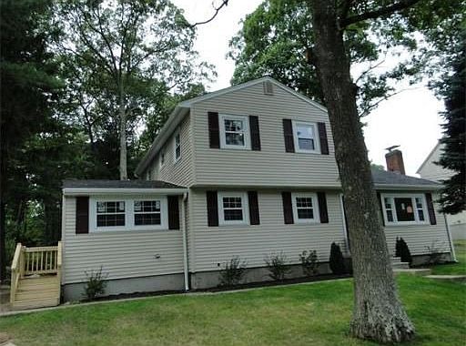 4th image of 9 Druid Hill Ave E