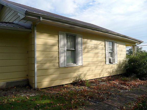 3rd image of 920 Tellico St