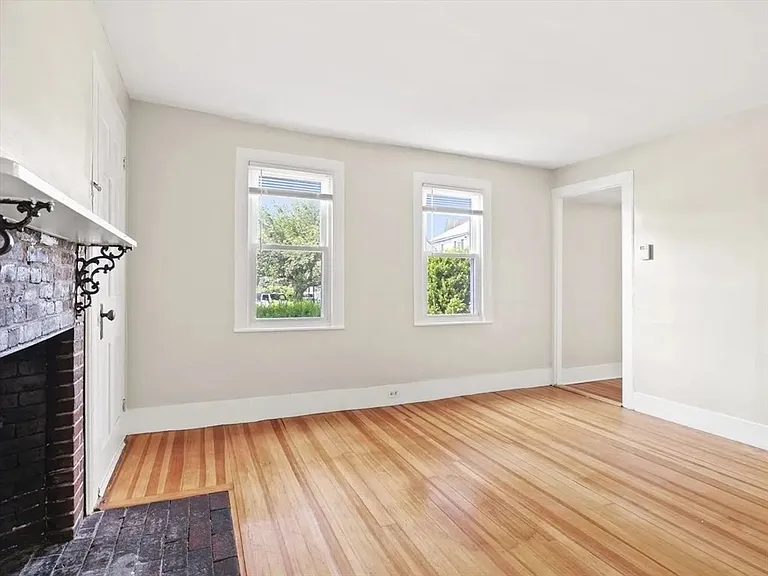 27-29 Kilby St — Photo 19