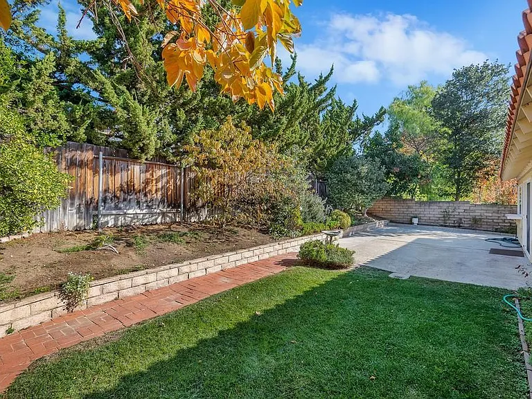 3086 Black Hills Ct — Photo 17