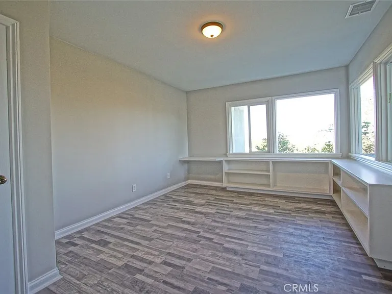 3915 Fredonia Dr — Photo 25