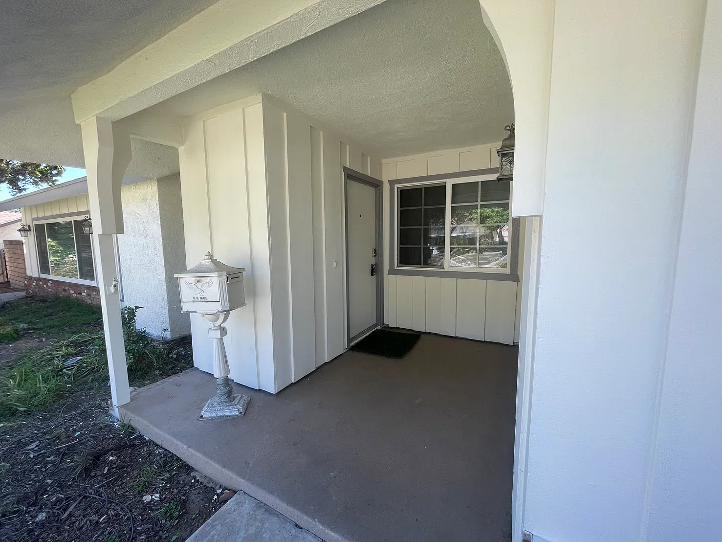 4 bed, 1856 sqft, $3,995 — Photo 3