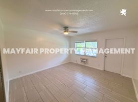 6851 Cypress Rd, Fort Lauderdale, FL