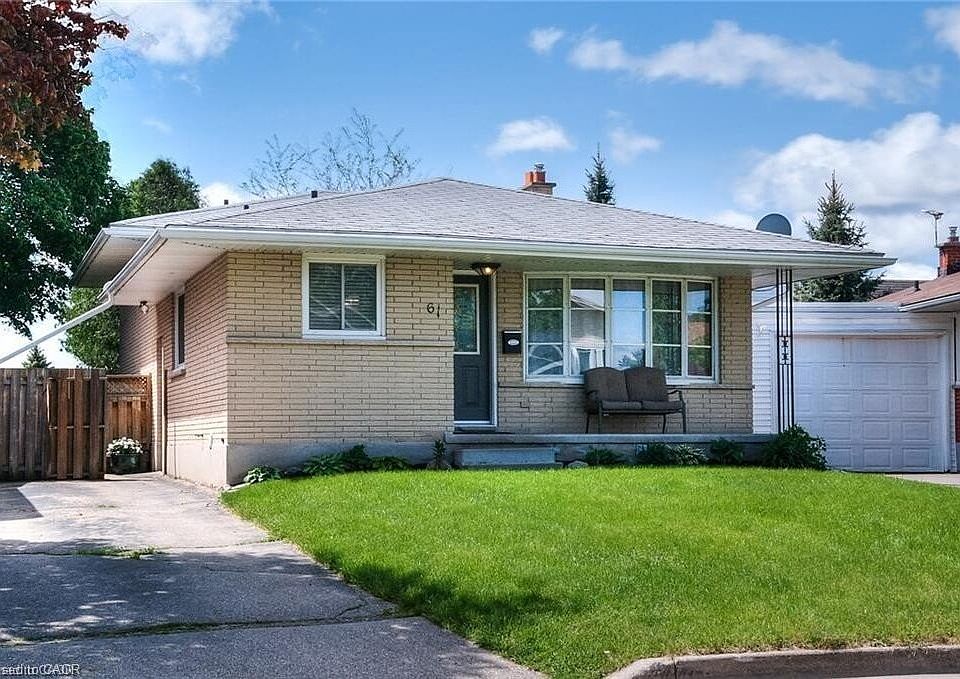 1st image of 61 Bosworth Cres #A