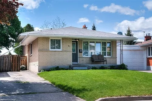 61 Bosworth Cres #A Photo 1