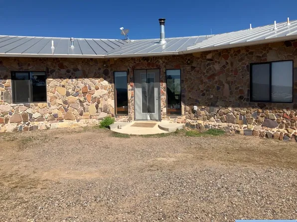 25 Fuller Dr, Silver City, NM 88061