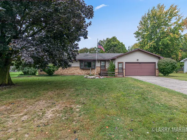 7357 Coconut Dr, Jenison, MI 49428