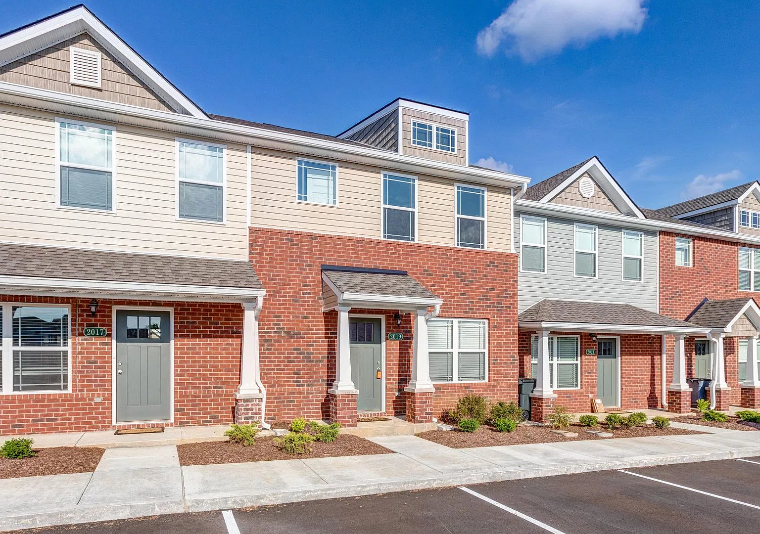 2 Bed, 2.5 Bath Townhome In Somerset Springs, Spring Hill — Photo 2