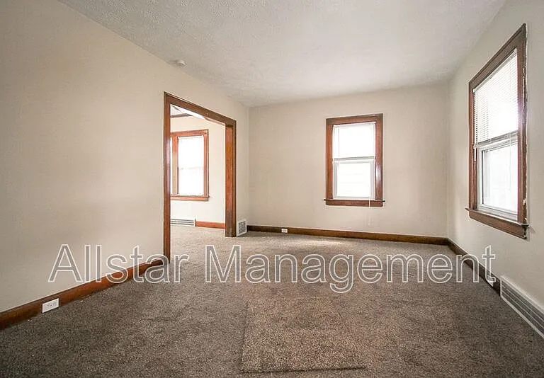 14210 Athens Ave — Photo 15
