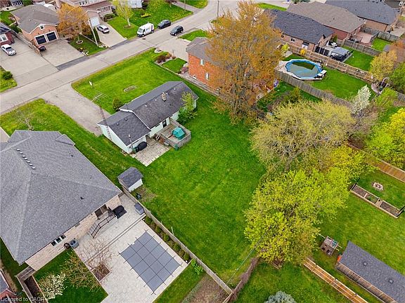 4th image of 29 Leckie Ave