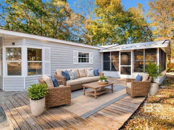 1238 Pensacola Dr, Lillian, AL 36549