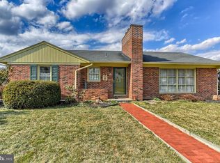 51 Hoke St, Spring Grove, PA 17362