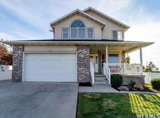 1327 W Stone Creek Ln, Layton, UT 84041