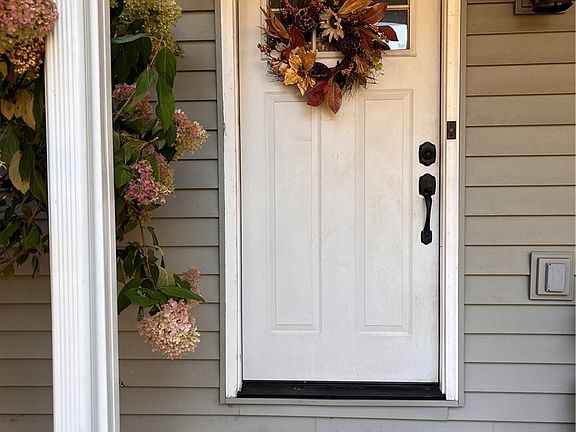 4th image of 7743 Beach Rd