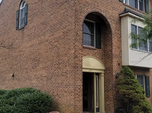 1177 Fairchild Ave, Hagerstown, MD 21742