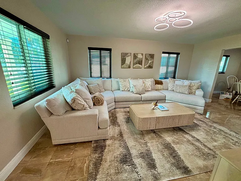 9240 NW 12th Ave — Photo 15