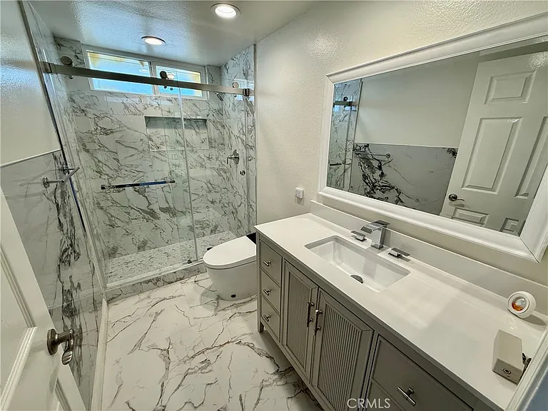 19608 Shadow Glen Cir — Photo 15