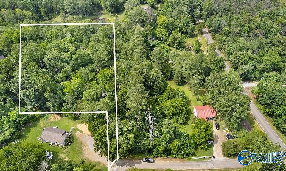 1st image of 2.6 Justin Dr