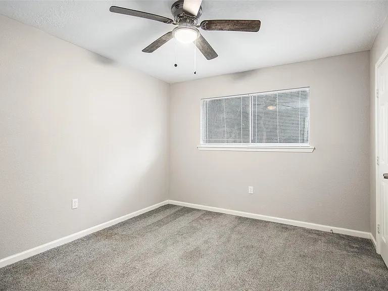 1702 Athens Dr — Photo 21