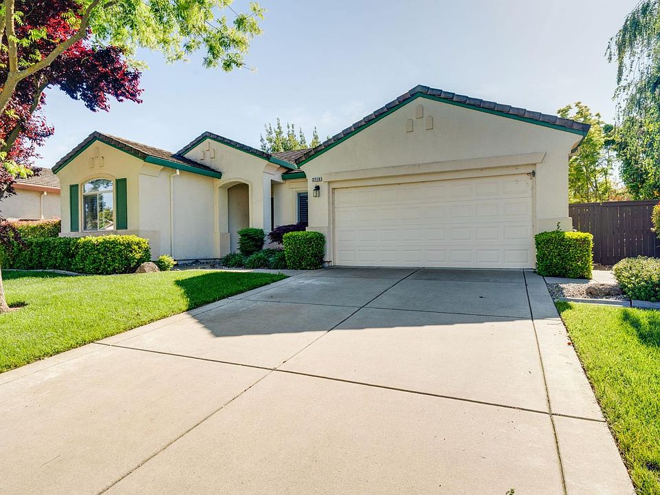 1st image of 2713 Robinson Creek Ln