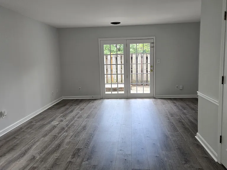 1025 Carolina Rd — Photo 5
