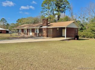 608 W Spring Ave, Geneva, AL 36340
