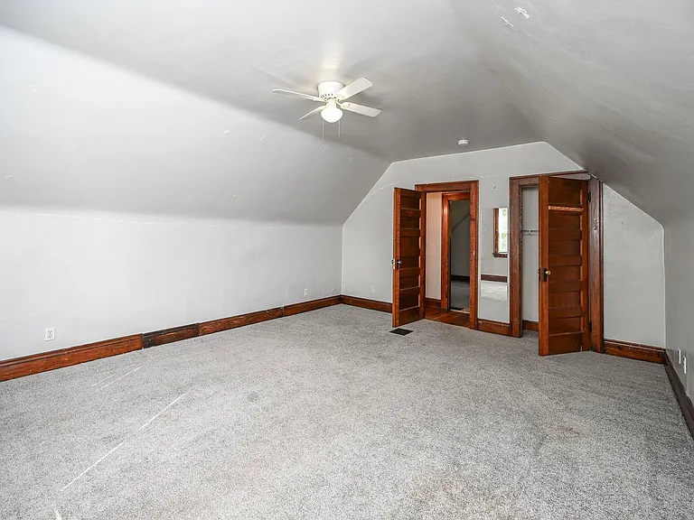 2125 W Clifton Ave #B — Photo 16