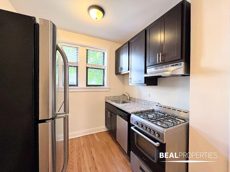 4034.5 N Ashland Ave #E1 — Photo 6