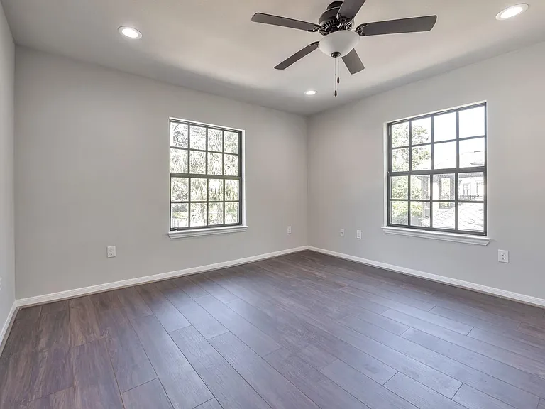 7312 Main St — Photo 15
