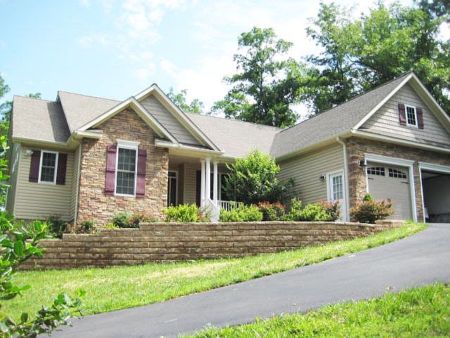 1st image of 2176 N Independence Dr