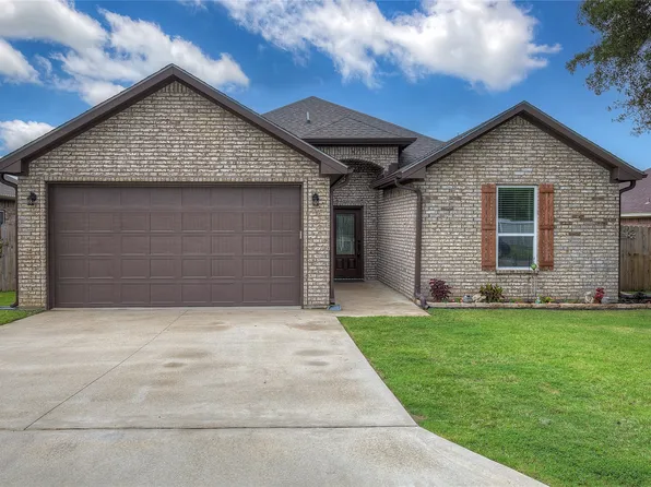 103 Baker St, Mount Vernon, TX 75457