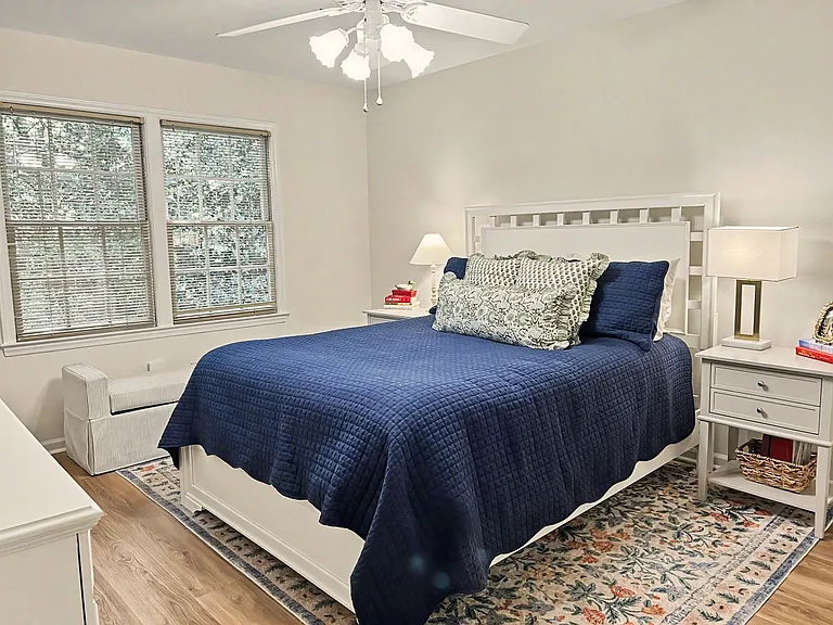 1101 Esher Ct — Photo 17