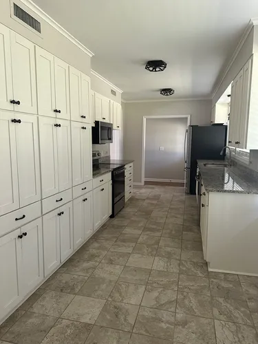 1003 Lake Circle Dr Photo 1
