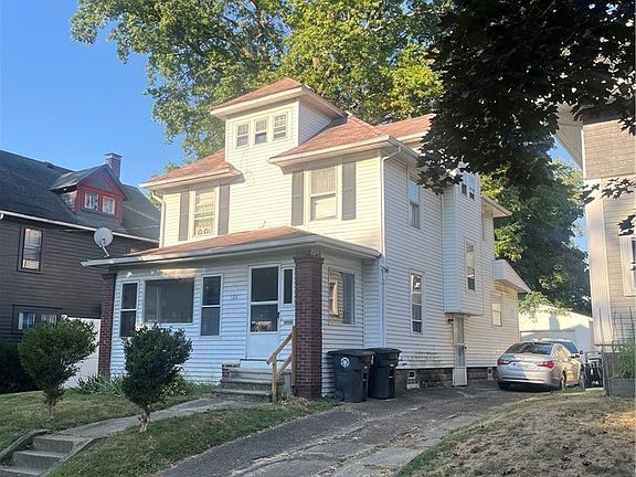 5th image of 128 Corson Ave