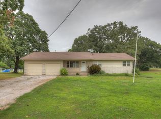 18176 Louis Dr, Neosho, MO 64850