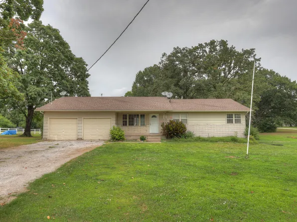 18176 Louis Drive, Neosho, MO 64850