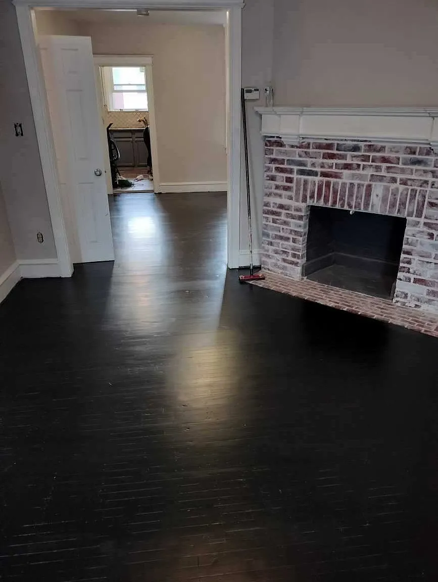 Spacious 3/1 Home on Quiet Street — Photo 3