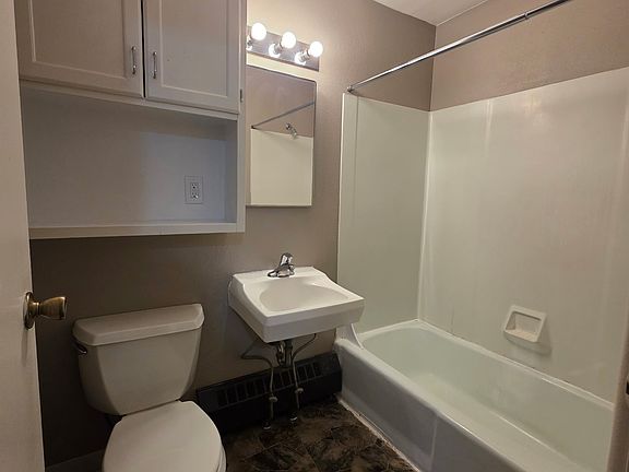 3rd image of 1624 8th St N #77