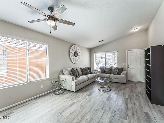 3rd image of 943 E MONTELEONE Street