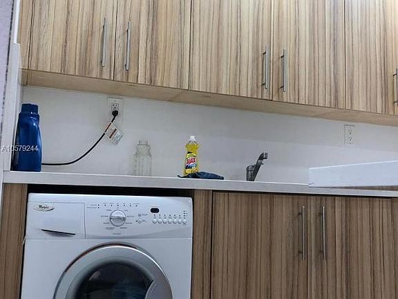5th image of 1568 Drexel Ave APT 6