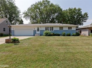 2102 Marble Ln, Eagan, MN 55122