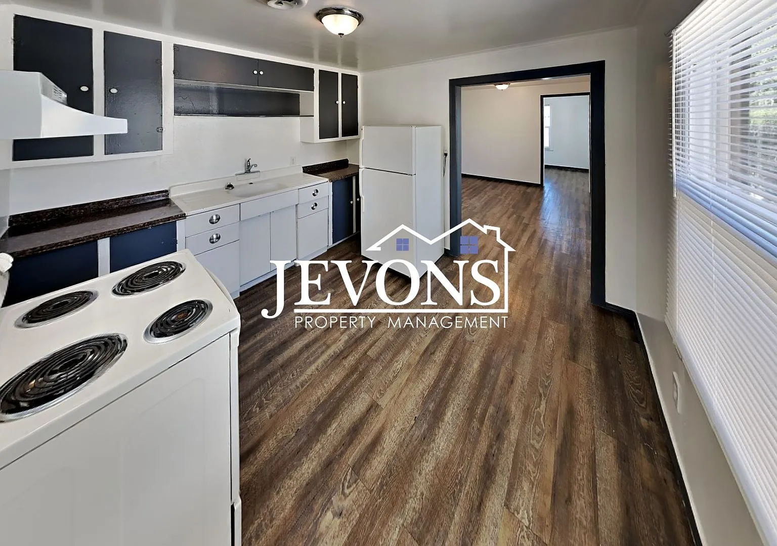 511 N 2nd St Yakima, WA 98901 — Photo 1