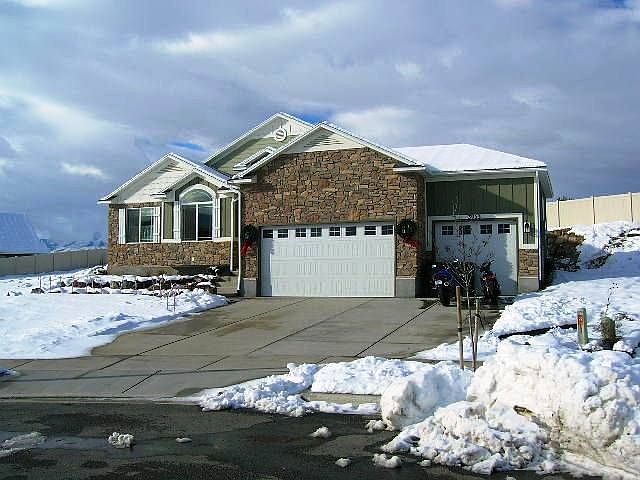 1st image of 3953 W Birmingham Cir